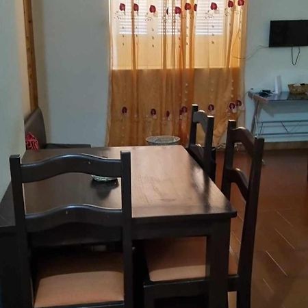 타라팔 Old House 아파트 외부 사진